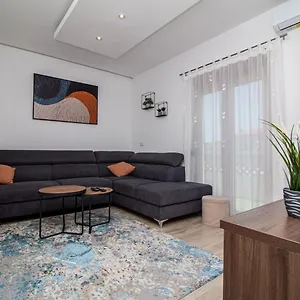 App Petra Apartment